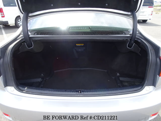 2007 LEXUS IS IS250 image 28