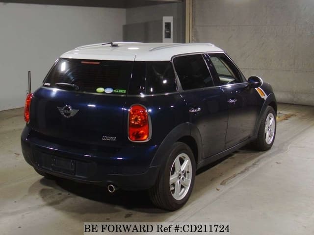 2011 BMW MINI ONE CROSSOVER image 2