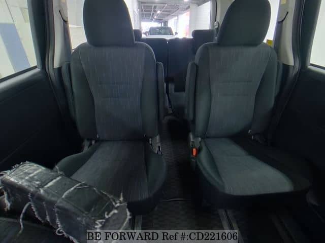 2012 TOYOTA VOXY ZS image 5