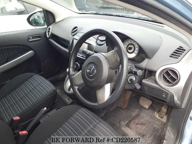 2010 MAZDA DEMIO 13C-V image 3