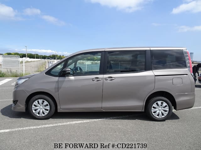 Used 2018 TOYOTA NOAH X/DBA-ZRR85G for Sale CD221739 - BE FORWARD