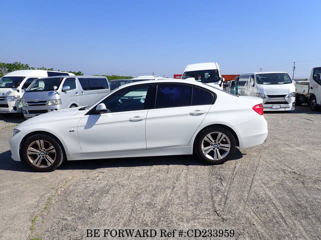 2013 BMW 3 SERIES 320I SPORTS image 2
