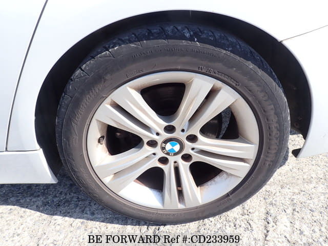 2013 BMW 3 SERIES 320I SPORTS image 10