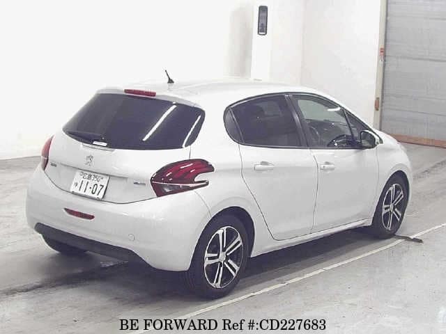 2016 PEUGEOT 208 STYLE