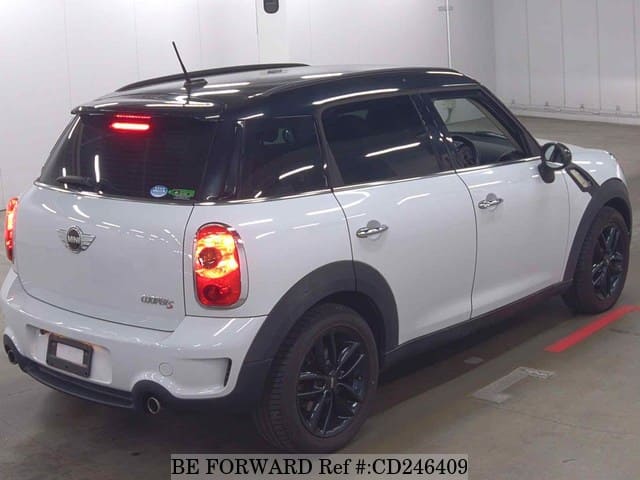 2013 BMW MINI COOPER S CROSS OVER image 2