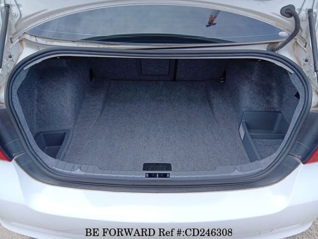2011 BMW 3 SERIES 320I HIGHLINE PACKAGE image 28