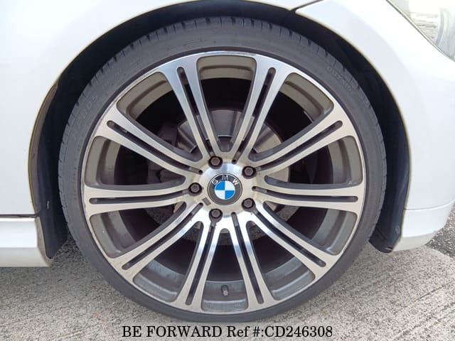 2011 BMW 3 SERIES 320I HIGHLINE PACKAGE image 12