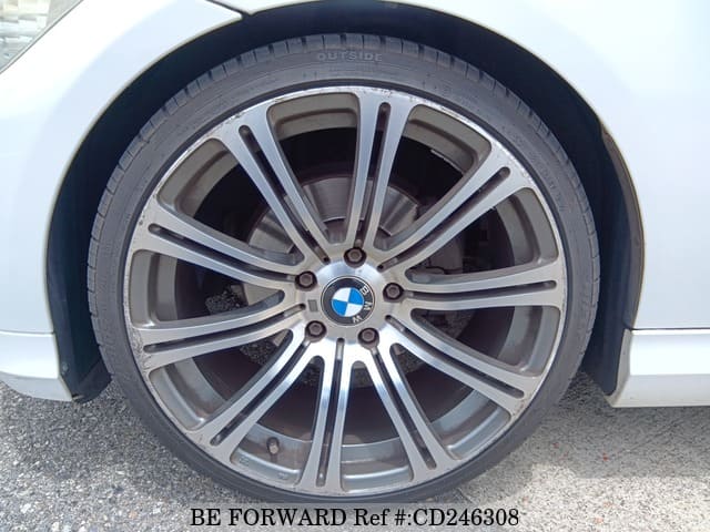 2011 BMW 3 SERIES 320I HIGHLINE PACKAGE image 9