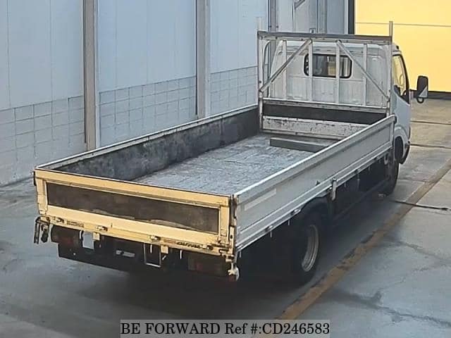2015 HINO DUTRO image 2