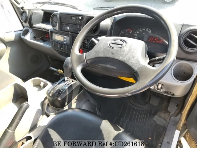2014 HINO DUTRO image 3