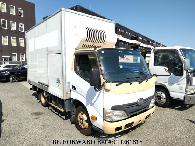 2014 HINO DUTRO image 5