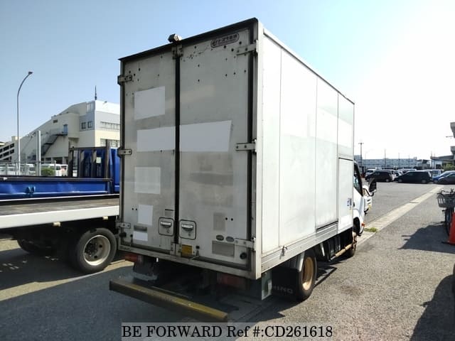 2014 HINO DUTRO image 2
