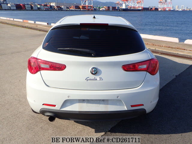 2014 ALFA ROMEO GIULIETTA image 4