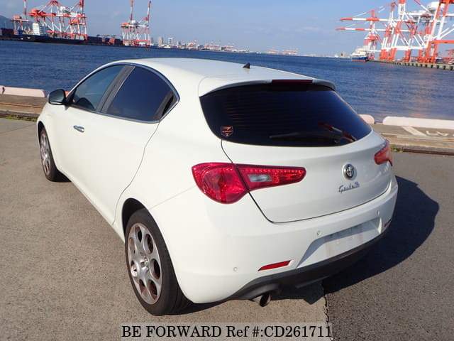 2014 ALFA ROMEO GIULIETTA image 3