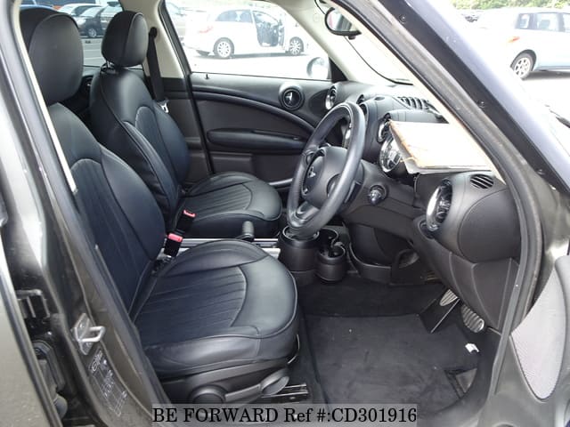 2013 BMW MINI COOPER S CROSS OVER image 25