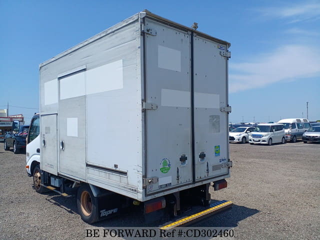 2009 HINO DUTRO image 3
