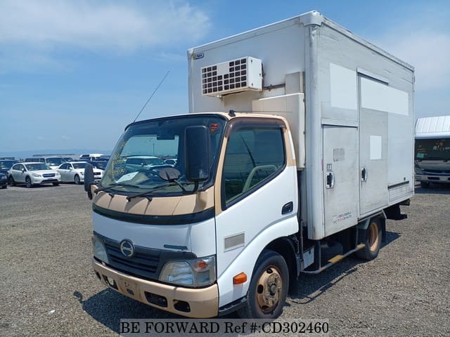 2009 HINO DUTRO