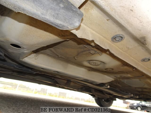 2009 TOYOTA VITZ F image 17