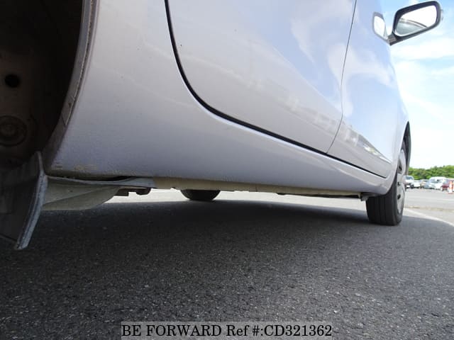 2009 TOYOTA VITZ F image 21