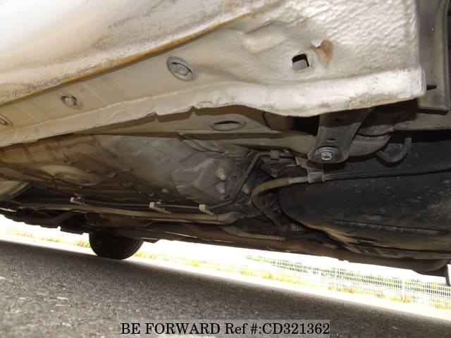 2009 TOYOTA VITZ F image 18