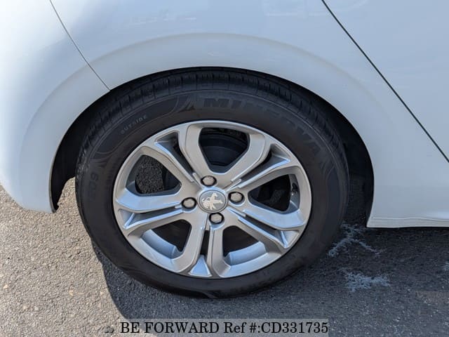 2015 PEUGEOT 208 PREMIUM image 11