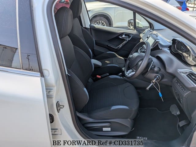 2015 PEUGEOT 208 PREMIUM image 25