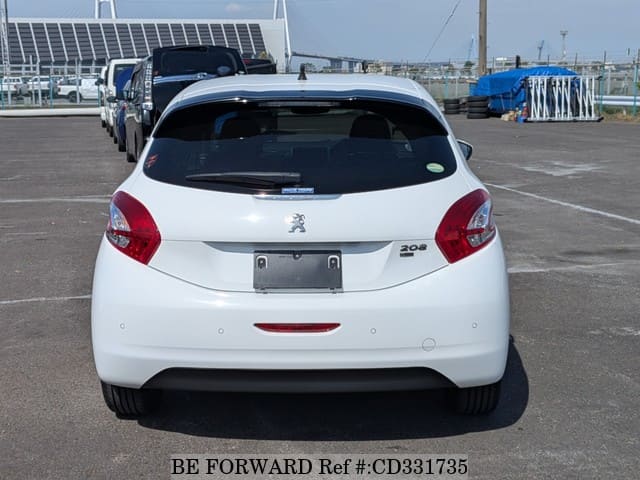 2015 PEUGEOT 208 PREMIUM image 4