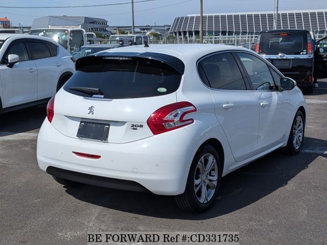2015 PEUGEOT 208 PREMIUM image 5