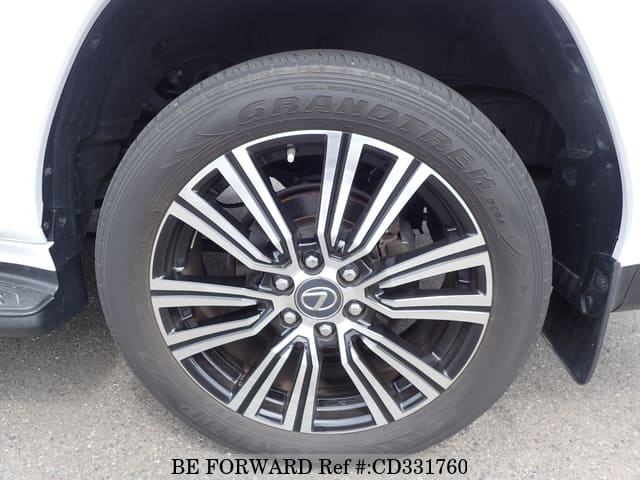 2022 LEXUS LX LX600 image 10