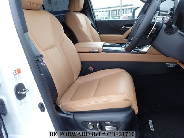 2022 LEXUS LX LX600 image 25