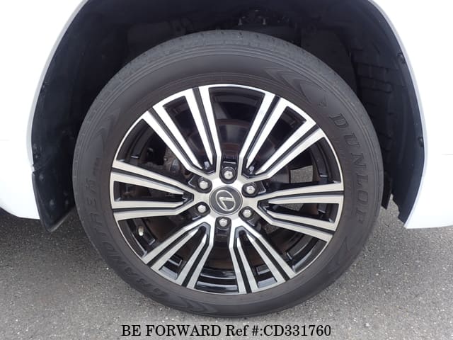 2022 LEXUS LX LX600 image 12