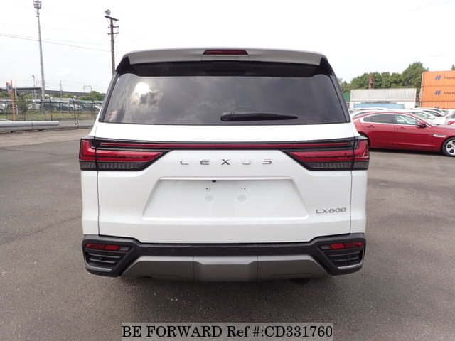 2022 LEXUS LX LX600 image 4