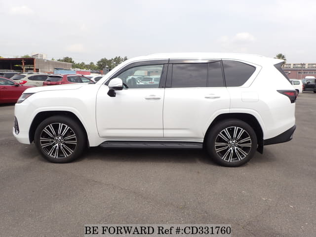 2022 LEXUS LX LX600 image 2