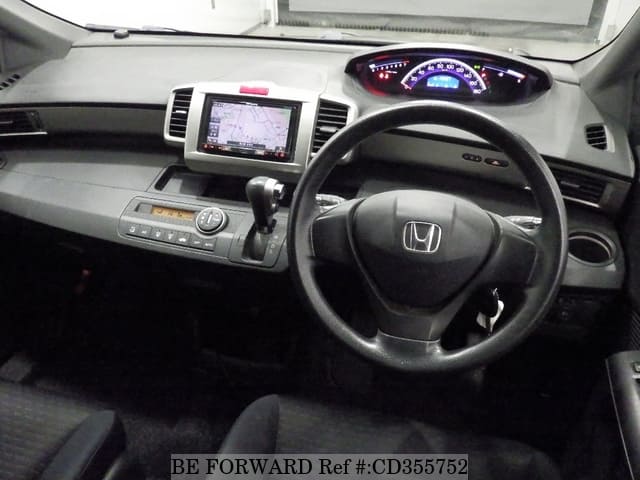 2011 HONDA FREED SPIKE G JUST SELECTION image 3