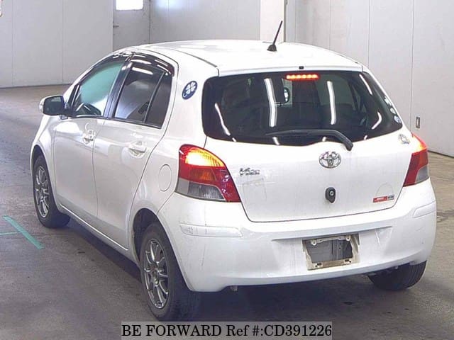 2009 TOYOTA VITZ F image 5