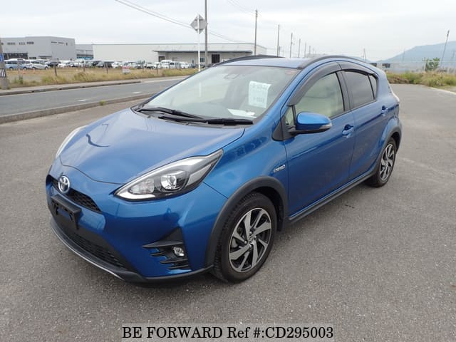 Used 2018 TOYOTA AQUA HYBRID CROSSOVER /DAA-NHP10H for Sale