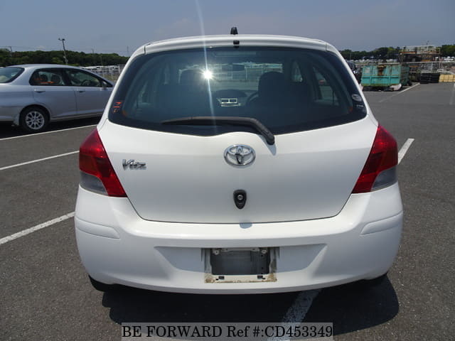 2009 TOYOTA VITZ B image 4