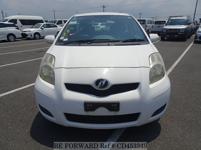 2009 TOYOTA VITZ B image 8