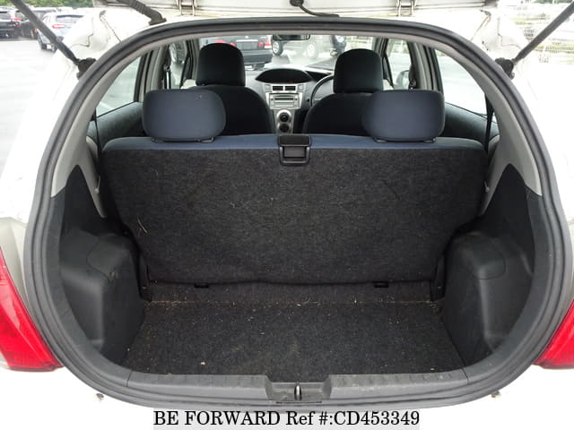 2009 TOYOTA VITZ B image 28