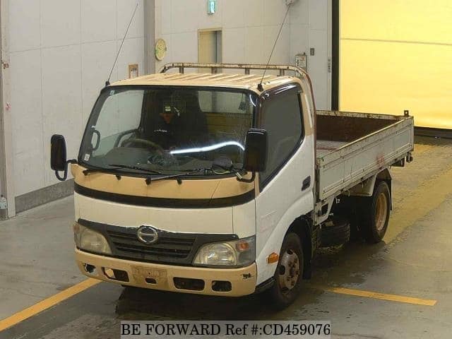 2011 HINO DUTRO