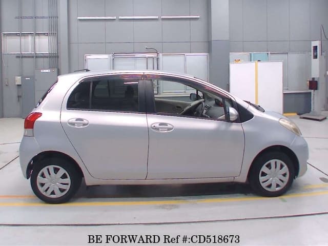 2009 TOYOTA VITZ F image 5