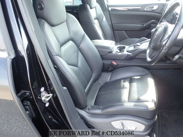 2010 PORSCHE CAYENNE image 25