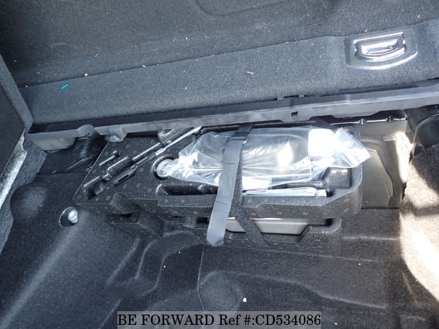 2010 PORSCHE CAYENNE image 29