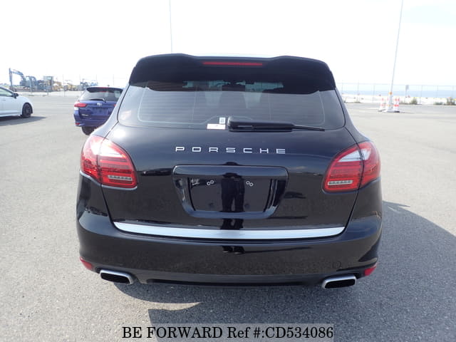 2010 PORSCHE CAYENNE image 4