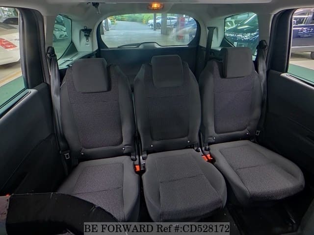 2013 PEUGEOT 5008 image 6