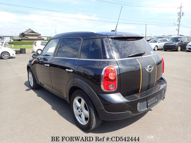 2013 BMW MINI ONE CROSSOVER image 3