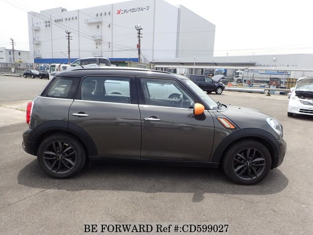 2013 BMW MINI COOPER S CROSS OVER image 6