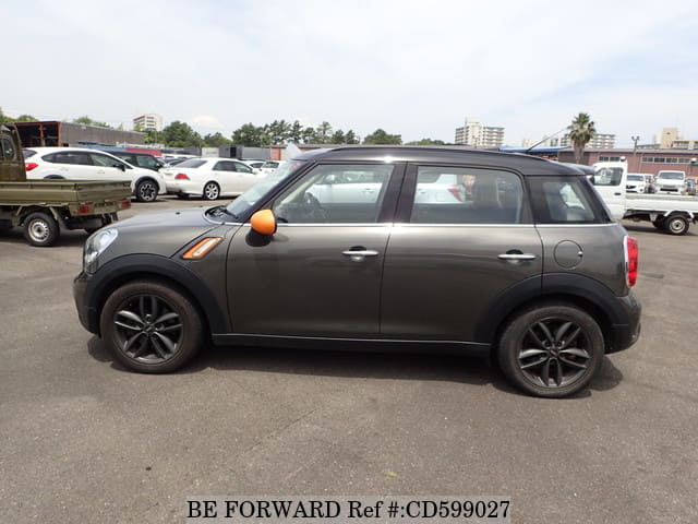 2013 BMW MINI COOPER S CROSS OVER image 2