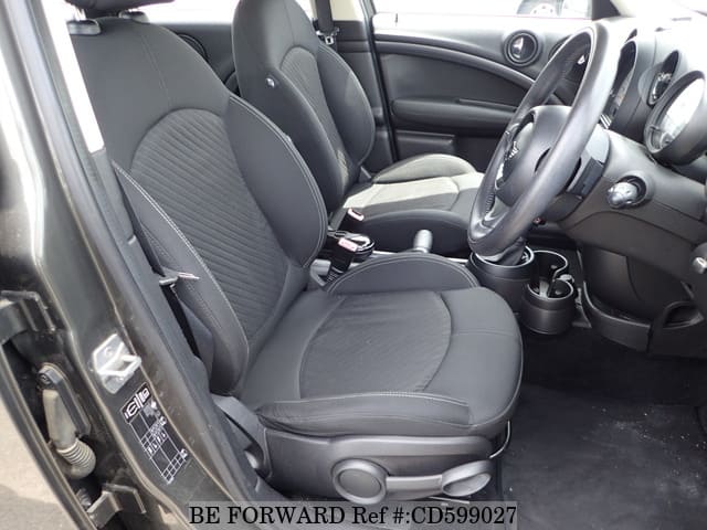 2013 BMW MINI COOPER S CROSS OVER image 25