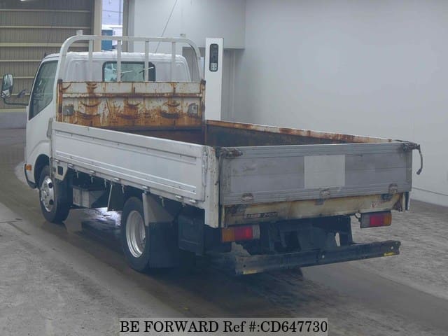 2011 HINO DUTRO image 5